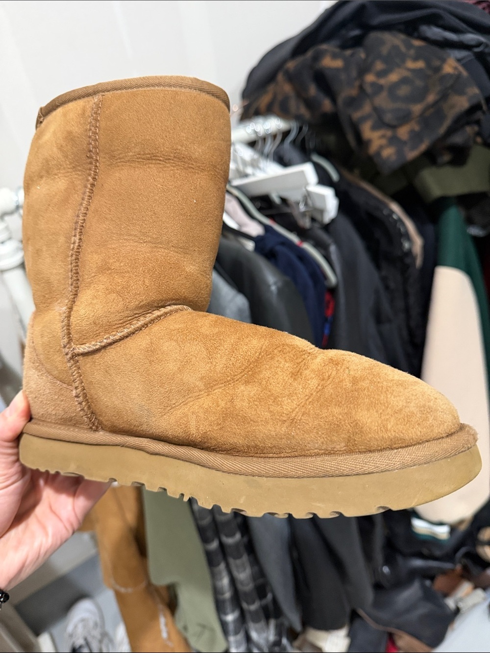 UGG ONE NEAR NEW LEFT SHOE SZ 8 ONLY Chestnut Brown Shearling Lined Footwear - Picture 5 of 6